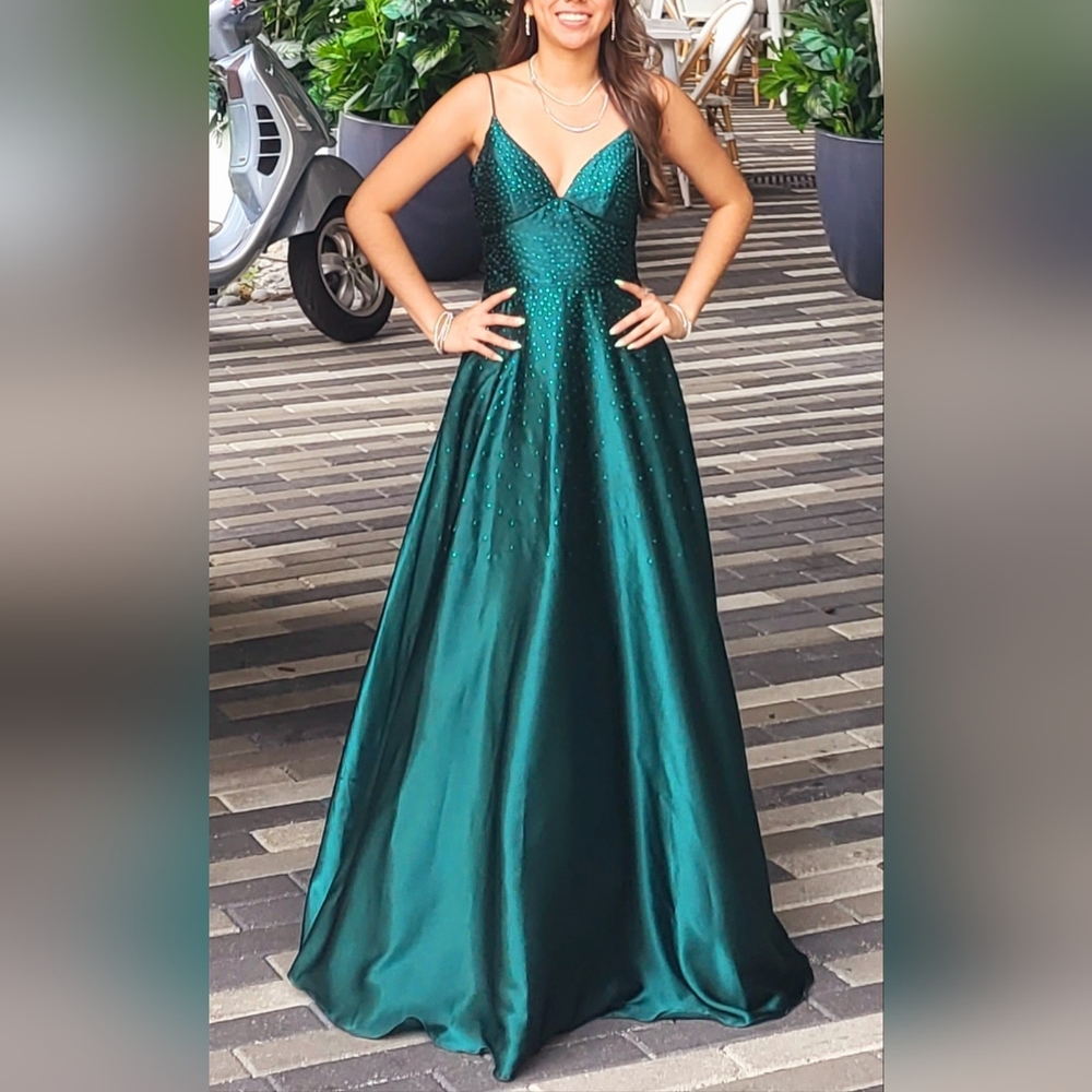 City Vibe Emerald green Maxi Dress.